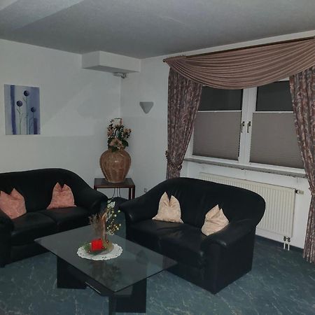 Hotel Zur Eisenbahn Родгау Экстерьер фото